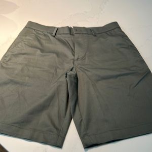 Mens shorts.  Banana Republic.